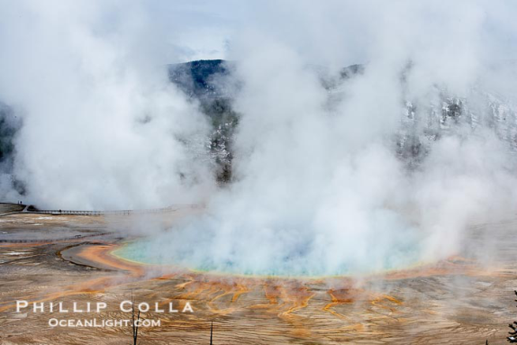 Picture of a mist rising from a pool at Yellowstone